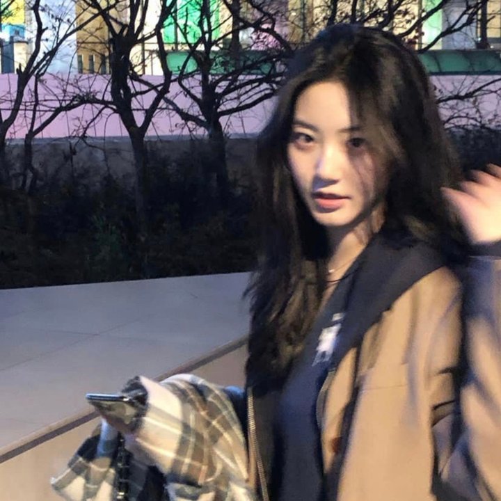 穿着旗袍的女孩